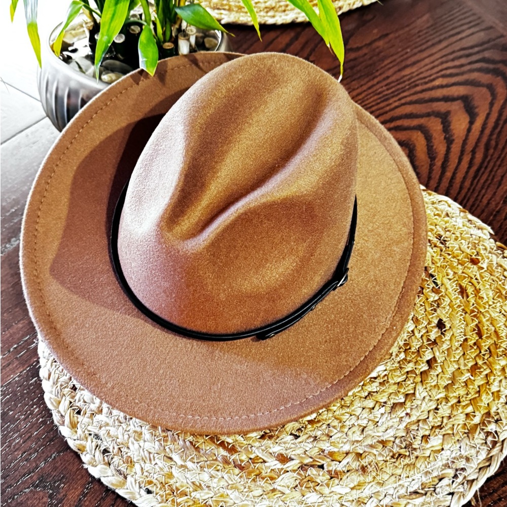 Ladies Tan Fedora Hat NEW